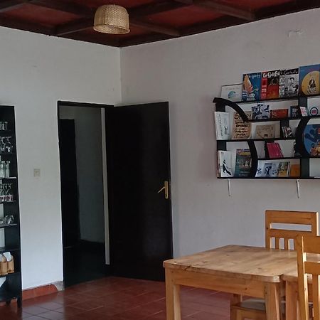 Colibri Taverne & Guest House Gisenyi Exteriér fotografie